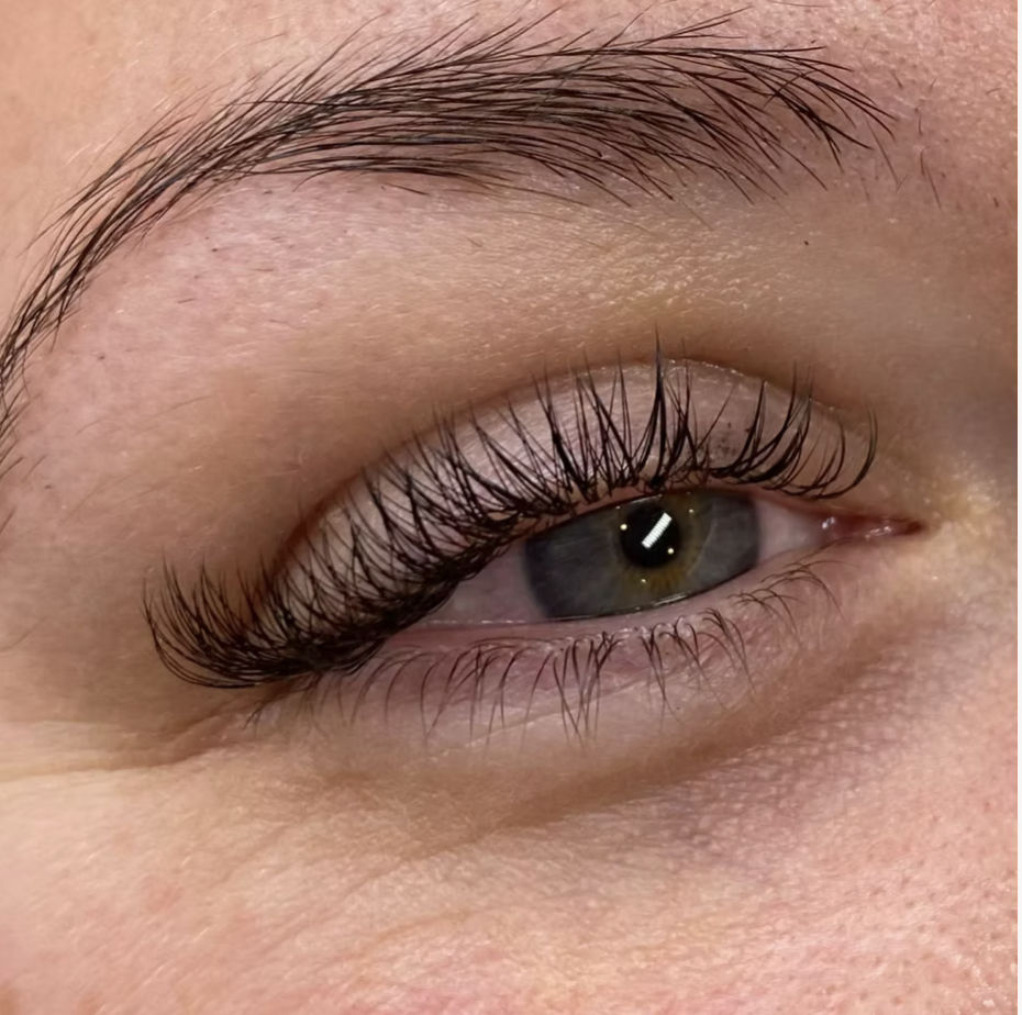 Volume lash extensions